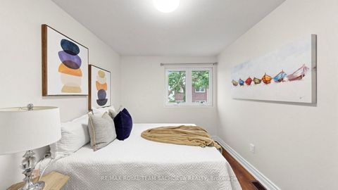 Photo 32 at 67 Rock Fernway, Don Valley Village, Toronto