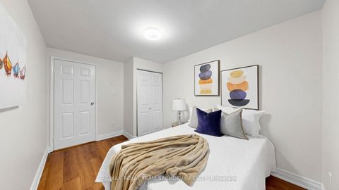 Photo 33 at 67 Rock Fernway, Don Valley Village, Toronto