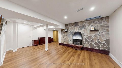 Photo 39 at 67 Rock Fernway, Don Valley Village, Toronto