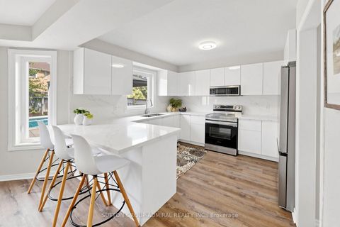 Photo 5 at 38 Felt Crescent, Bayshore, Barrie