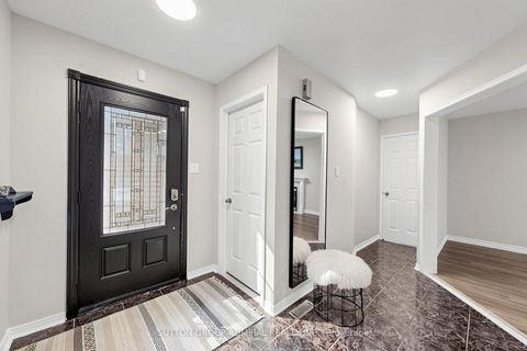 Photo 8 at 38 Felt Crescent, Bayshore, Barrie