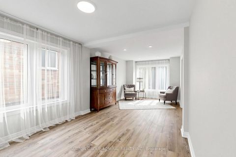 Photo 11 at 38 Felt Crescent, Bayshore, Barrie