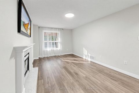 Photo 13 at 38 Felt Crescent, Bayshore, Barrie