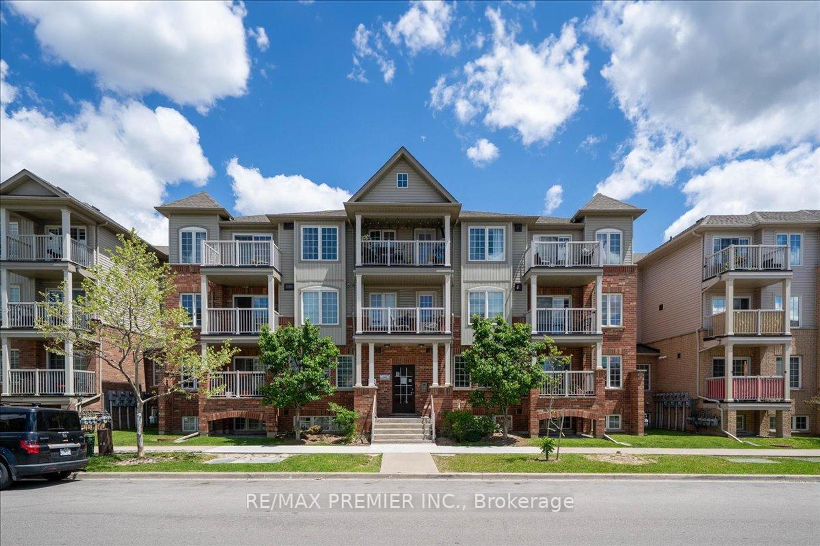8 - 141 Isaac Devins Boulevard, Pelmo Park W5, Toronto photo 8