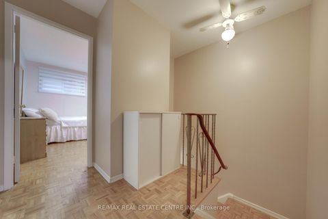 Photo 17 at 30 - 773 Military Trail, Morningside, Toronto