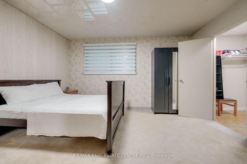 Photo 18 at 30 - 773 Military Trail, Morningside, Toronto