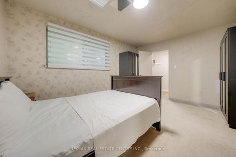 Photo 19 at 30 - 773 Military Trail, Morningside, Toronto