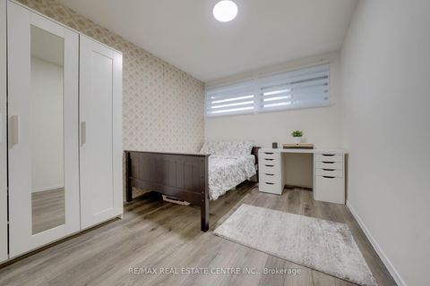 Photo 21 at 30 - 773 Military Trail, Morningside, Toronto