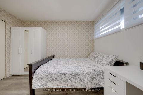 Photo 22 at 30 - 773 Military Trail, Morningside, Toronto