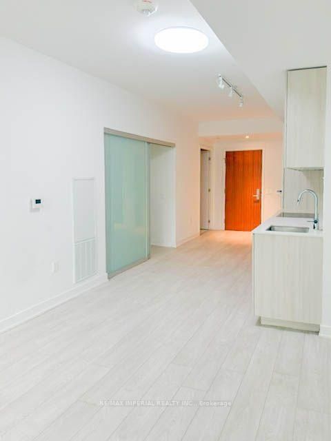 Photo 10 at 205 - 15 Queens Quay E, Waterfront Communities C8, Toronto