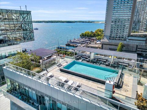 Photo 15 at 205 - 15 Queens Quay E, Waterfront Communities C8, Toronto