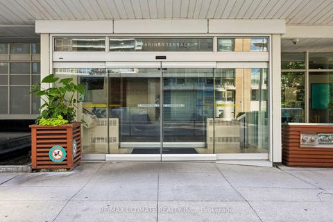Photo 2 at 1812 - 35 Mariner Terrace, Waterfront Communities C1, Toronto