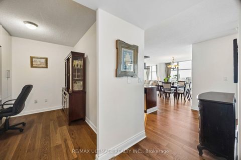 Photo 4 at 1812 - 35 Mariner Terrace, Waterfront Communities C1, Toronto