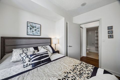 Photo 14 at 1812 - 35 Mariner Terrace, Waterfront Communities C1, Toronto