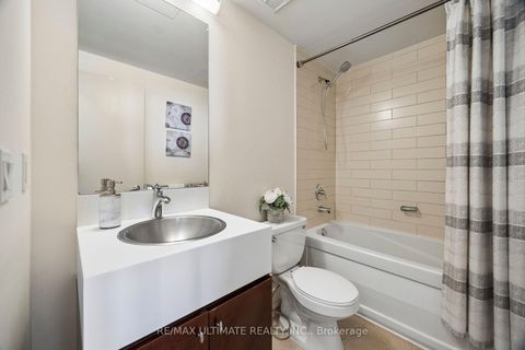 Photo 15 at 1812 - 35 Mariner Terrace, Waterfront Communities C1, Toronto