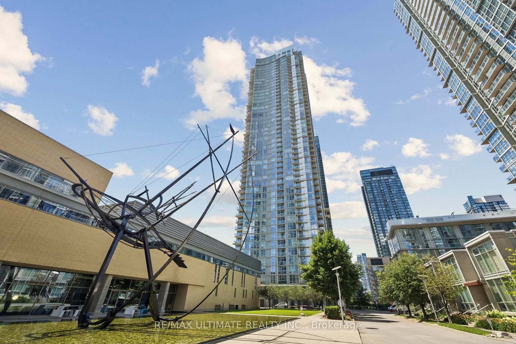 1812 - 35 Mariner Terrace, Waterfront Communities C1, Toronto photo number 2
