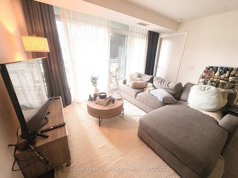 Photo 9 at 719 - 525 Adelaide Street W, Waterfront Communities C1, Toronto