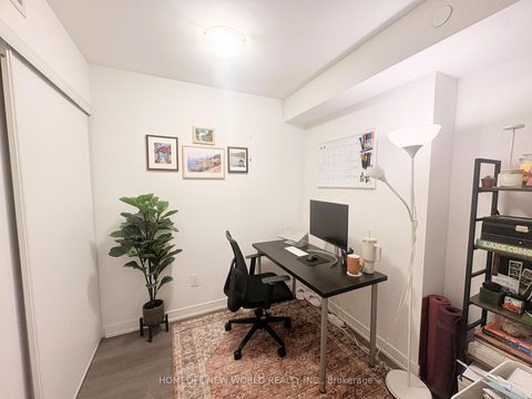 Photo 10 at 719 - 525 Adelaide Street W, Waterfront Communities C1, Toronto
