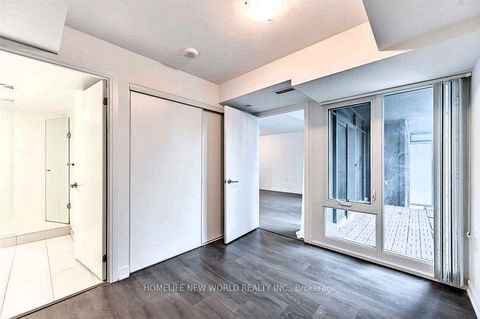 Photo 14 at 719 - 525 Adelaide Street W, Waterfront Communities C1, Toronto