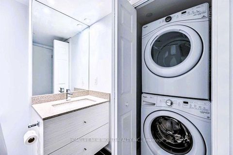 Photo 19 at 719 - 525 Adelaide Street W, Waterfront Communities C1, Toronto