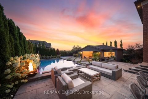 Photo 1 at 98 Endless Circle, Kleinburg, Vaughan