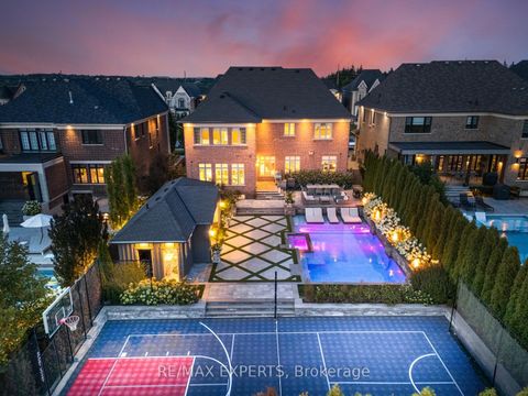Photo 2 at 98 Endless Circle, Kleinburg, Vaughan