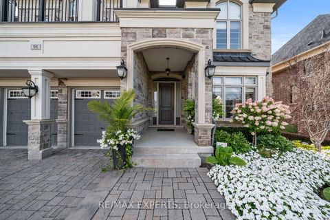 Photo 4 at 98 Endless Circle, Kleinburg, Vaughan
