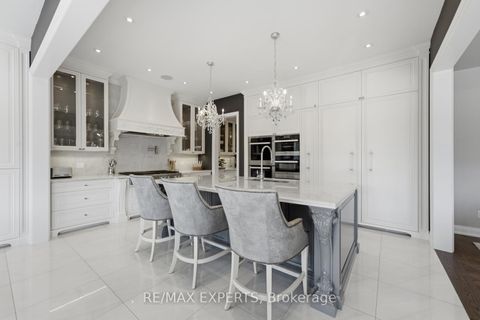 Photo 10 at 98 Endless Circle, Kleinburg, Vaughan