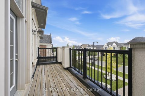 Photo 26 at 98 Endless Circle, Kleinburg, Vaughan