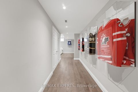 Photo 36 at 98 Endless Circle, Kleinburg, Vaughan
