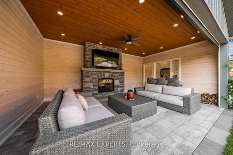 Photo 43 at 98 Endless Circle, Kleinburg, Vaughan