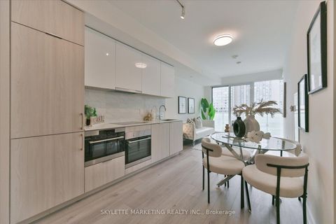 Photo 6 at 617 - 15 Queens Quay E, Waterfront Communities C8, Toronto