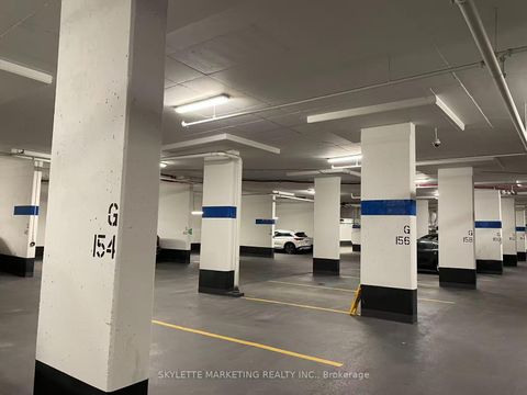 Photo 38 at 617 - 15 Queens Quay E, Waterfront Communities C8, Toronto