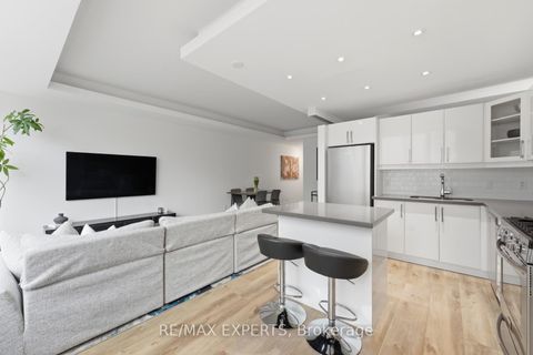 Photo 10 at 707 - 50 Camden Street, Waterfront Communities C1, Toronto