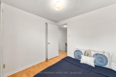 Photo 23 at 26 Blue Eagle Trail, Agincourt North, Toronto