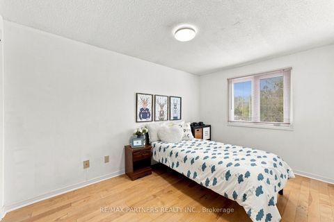 Photo 24 at 26 Blue Eagle Trail, Agincourt North, Toronto