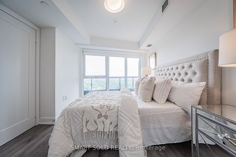 Photo 9 at 2017 - 585 Bloor Street E, North St. James Town, Toronto