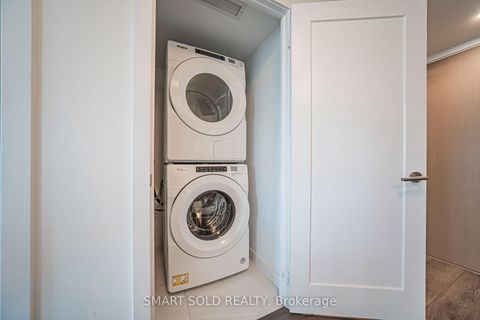 Photo 15 at 2017 - 585 Bloor Street E, North St. James Town, Toronto