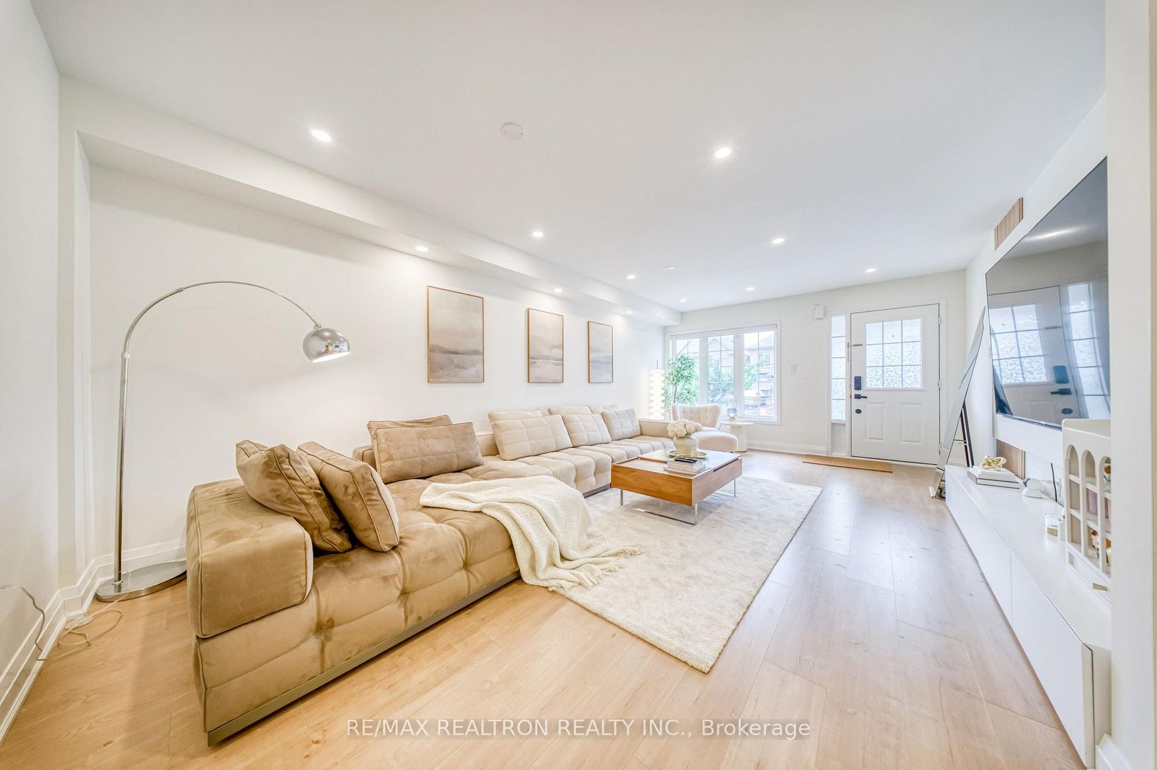 12 Quattro Avenue, Jefferson, Richmond Hill photo 7