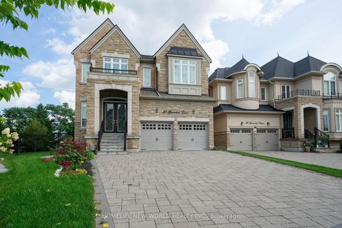 Photo 2 at 20 Gracedale Drive, Westbrook, Richmond Hill