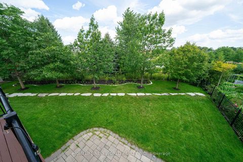 Photo 8 at 20 Gracedale Drive, Westbrook, Richmond Hill