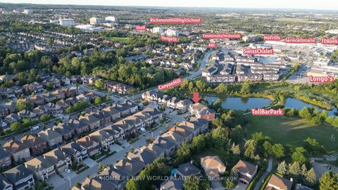 Photo 12 at 20 Gracedale Drive, Westbrook, Richmond Hill