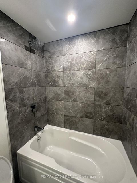Photo 11 at 501 - 151 Avenue Road, Annex, Toronto