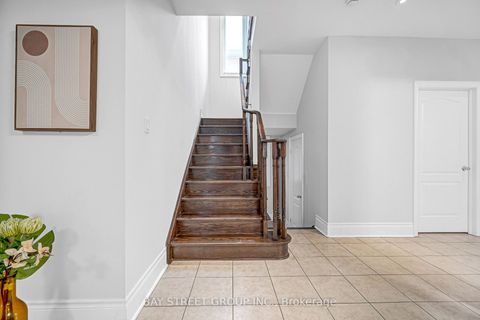 Photo 3 at 45 Old Orchard Crescent, Rouge Woods, Richmond Hill
