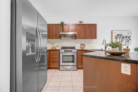 Photo 12 at 45 Old Orchard Crescent, Rouge Woods, Richmond Hill