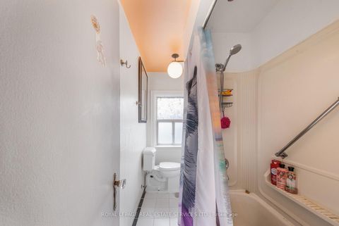 Photo 19 at 761 Kingston Road, The Beaches, Toronto