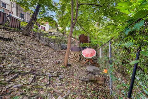 Photo 31 at 761 Kingston Road, The Beaches, Toronto