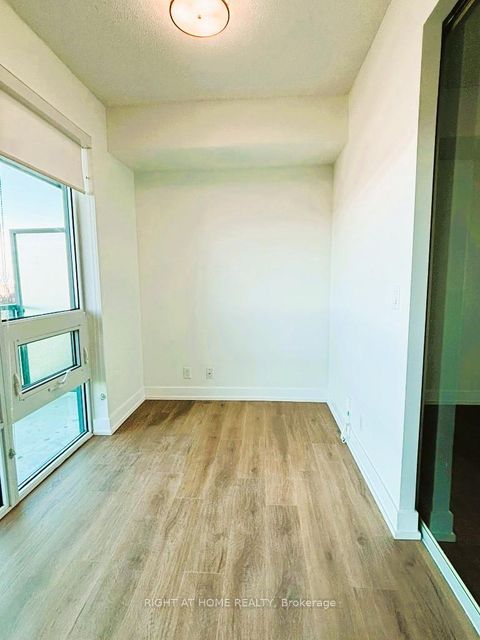 Photo 12 at 805 - 26 Norton Avenue, Willowdale East, Toronto
