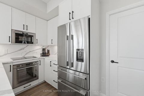 Photo 13 at 405 - 99 Eagle Rock Way, Rural Vaughan, Vaughan