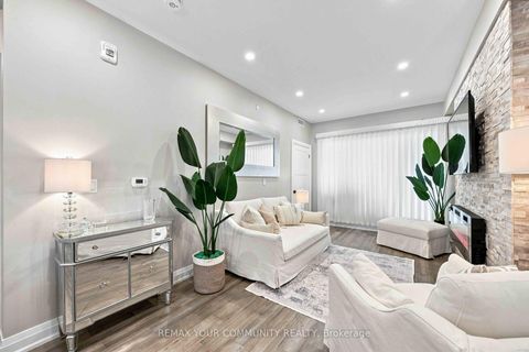 Photo 9 at 238 - 555 William Graham Drive, Rural Aurora, Aurora